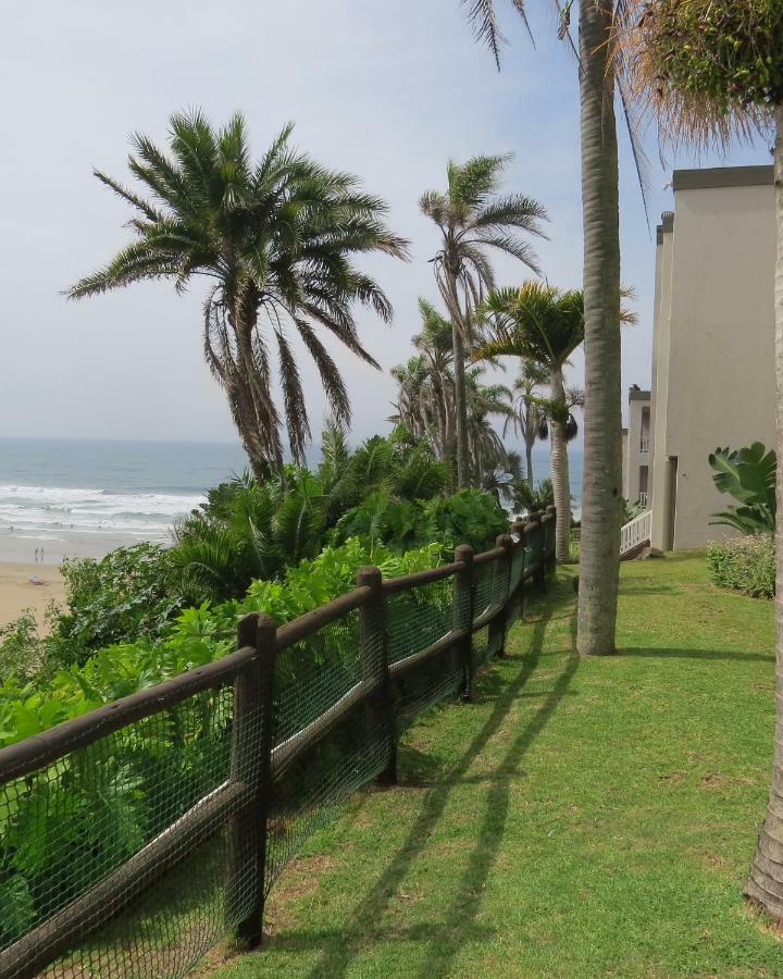 Laguna 75 Uvongo Beach Extérieur photo